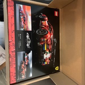 Ferrari 488 GTE LEGO set